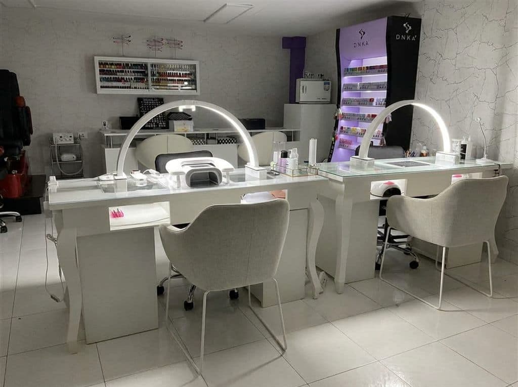 Salón de belleza en Ribeira, Yazmin Reyes